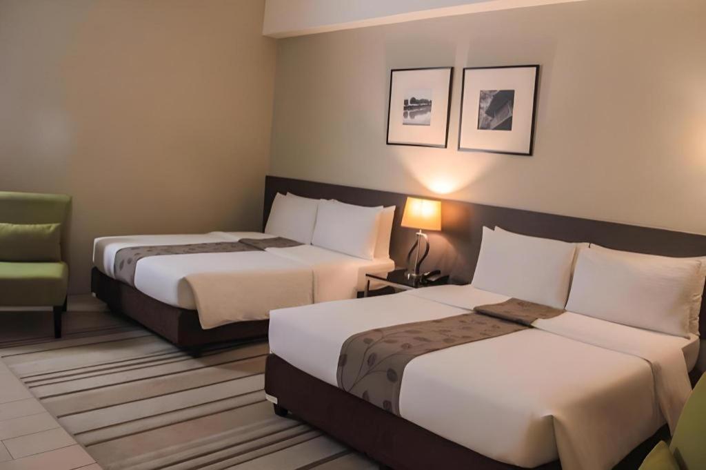 Sequoia Hotel Quezon City Extérieur photo