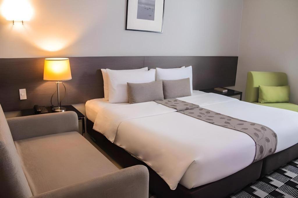 Sequoia Hotel Quezon City Extérieur photo