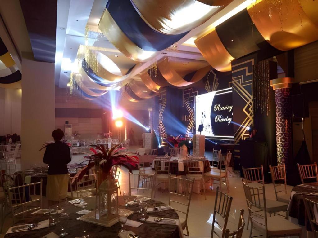 Sequoia Hotel Quezon City Extérieur photo