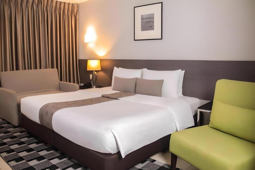 Sequoia Hotel Quezon City Extérieur photo